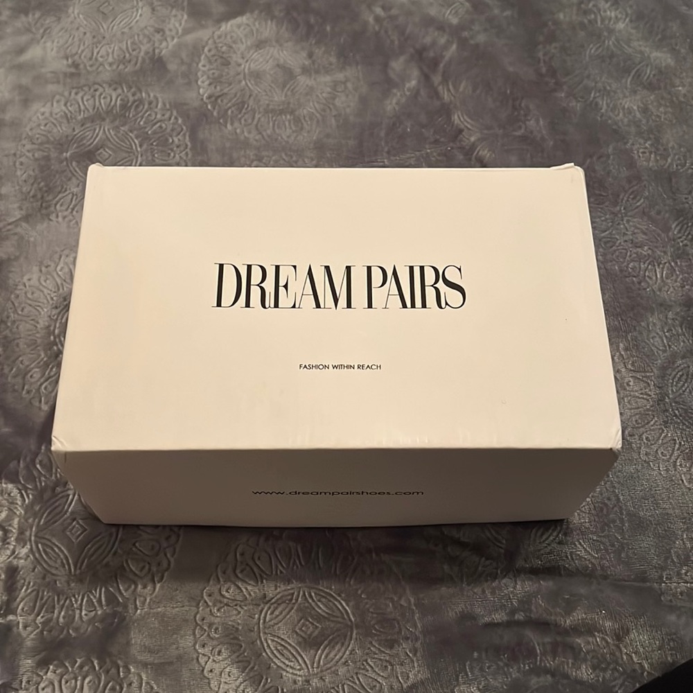 Black heels. Size 10 women. Never worn. Originally from Amazon